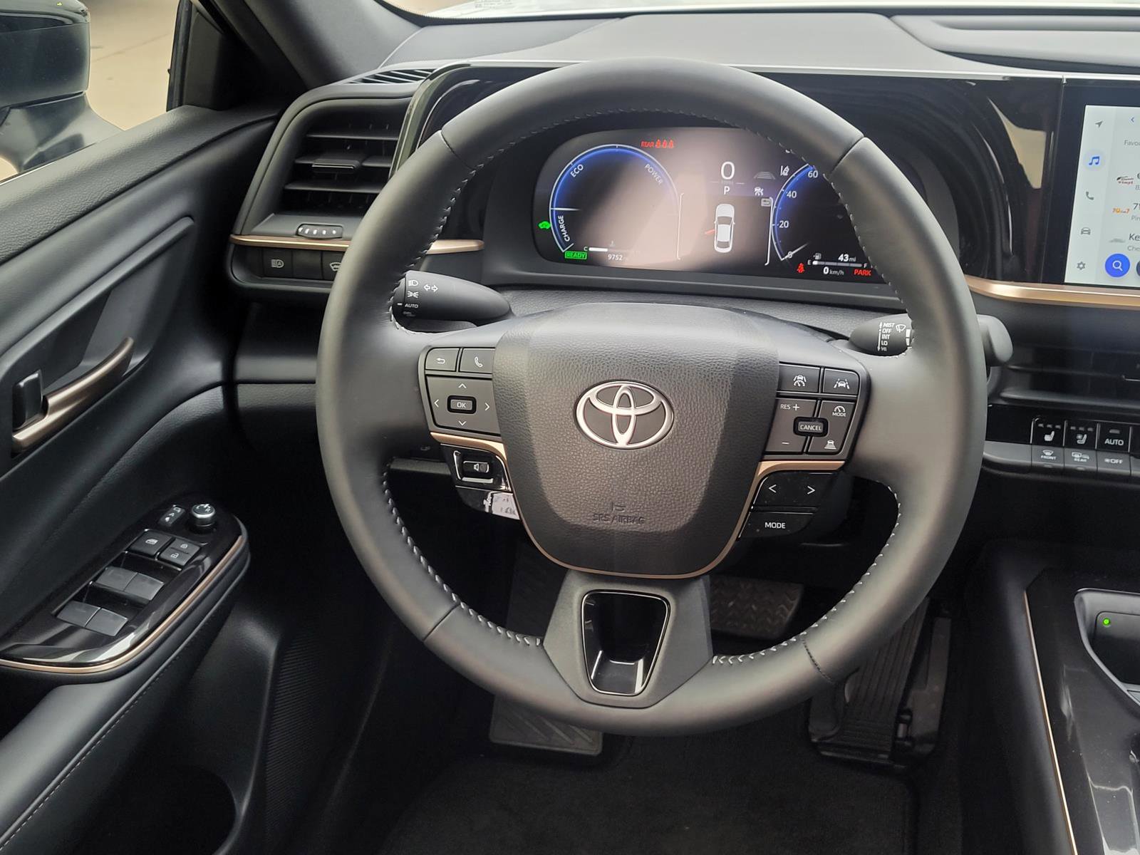 Used 2026 Toyota Crown XLE image 6