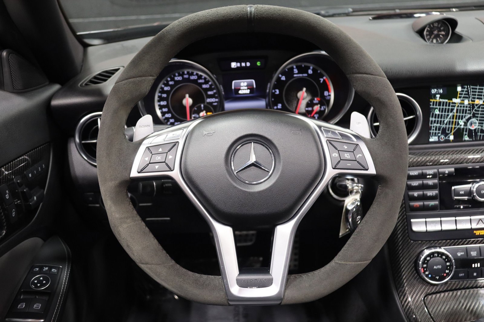 Used 2015 Mercedes-Benz SLK 55 AMG image 47