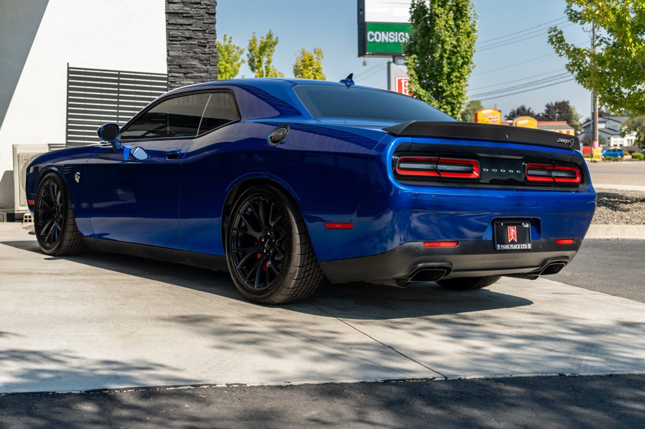 Used 2019 Dodge Challenger SRT Hellcat w/ Laguna Leather Package RWD image 12