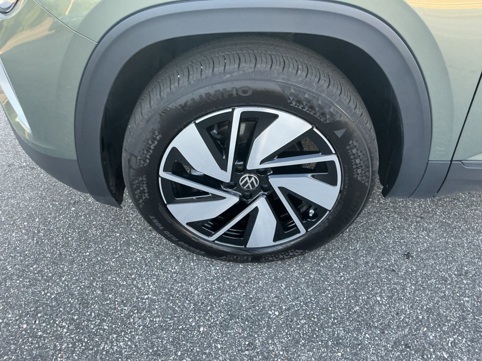 Certified 2026 Volkswagen Atlas SE w/ Panoramic Sunroof Package AWD/4WD image 31