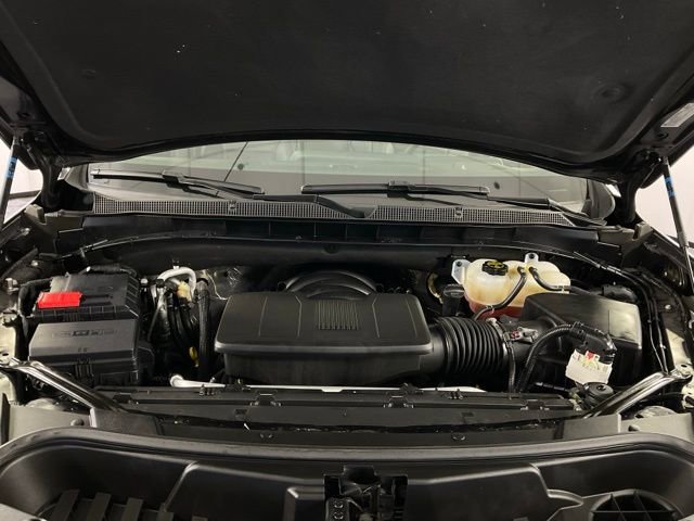 Used 2025 Chevrolet Suburban LT image 46