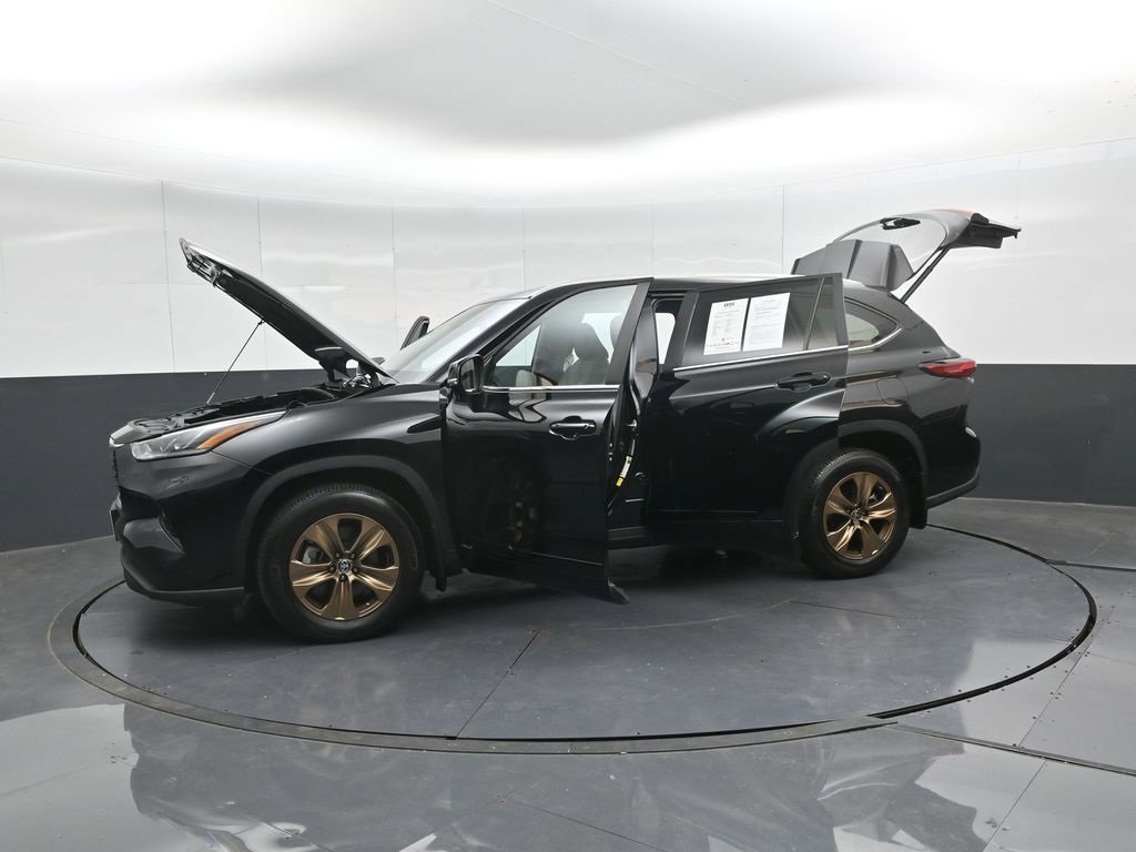 Used 2023 Toyota Highlander Bronze Edition image 49