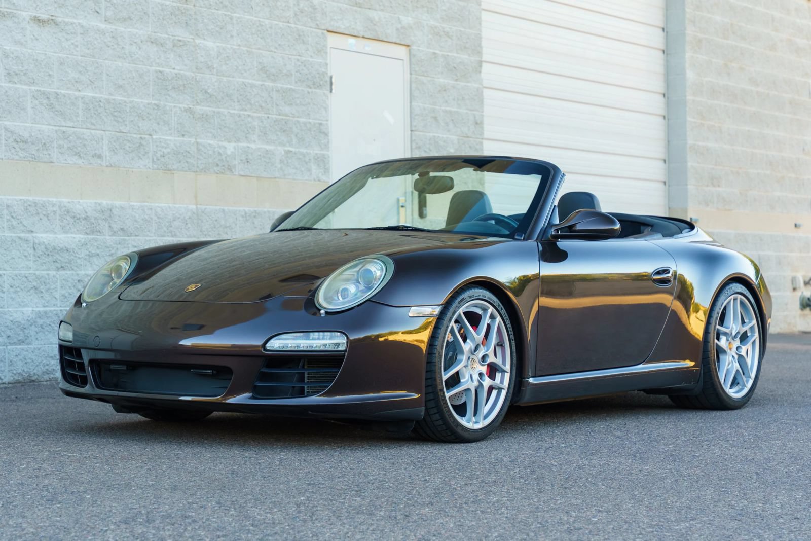 Used 2010 Porsche 911 Carrera S RWD image 2