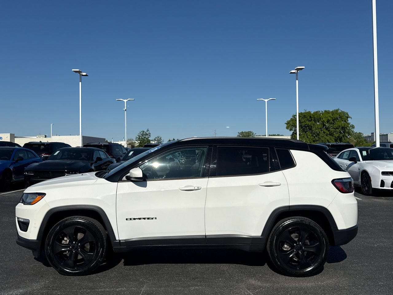 Used 2021 Jeep Compass Latitude w/ Sun and Sound Group AWD/4WD image 6