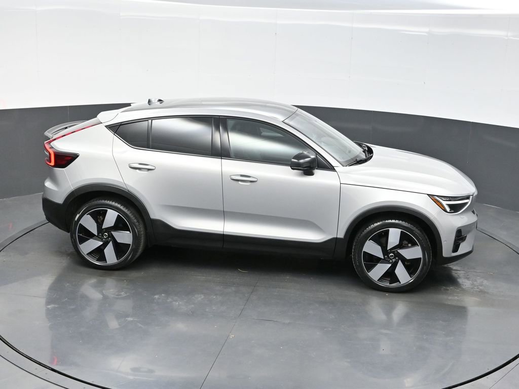 Used 2023 Volvo C40 P8 Recharge Ultimate image 32