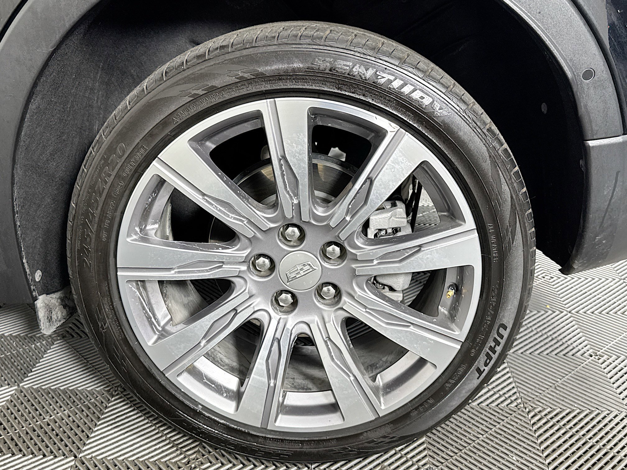 Used 2022 Cadillac XT4 Premium Luxury w/ Enhanced Visibility Package FWD image 36