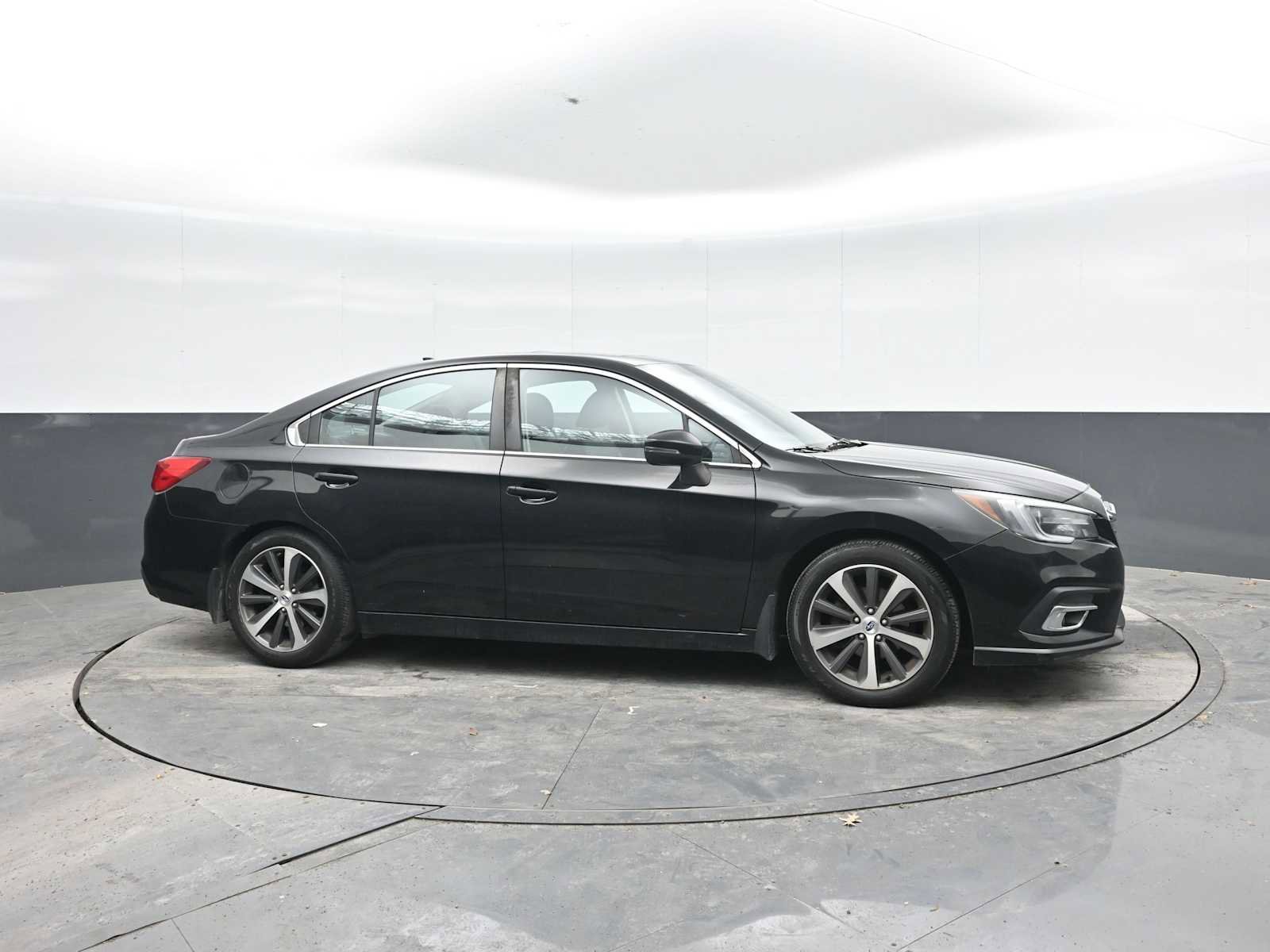 Used 2018 Subaru Legacy 2.5i Limited AWD/4WD image 6