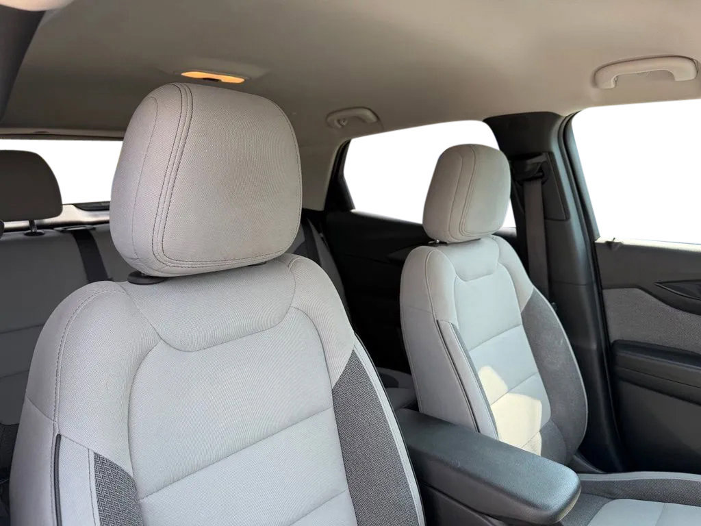 Used 2024 Chevrolet TrailBlazer LT AWD/4WD image 27