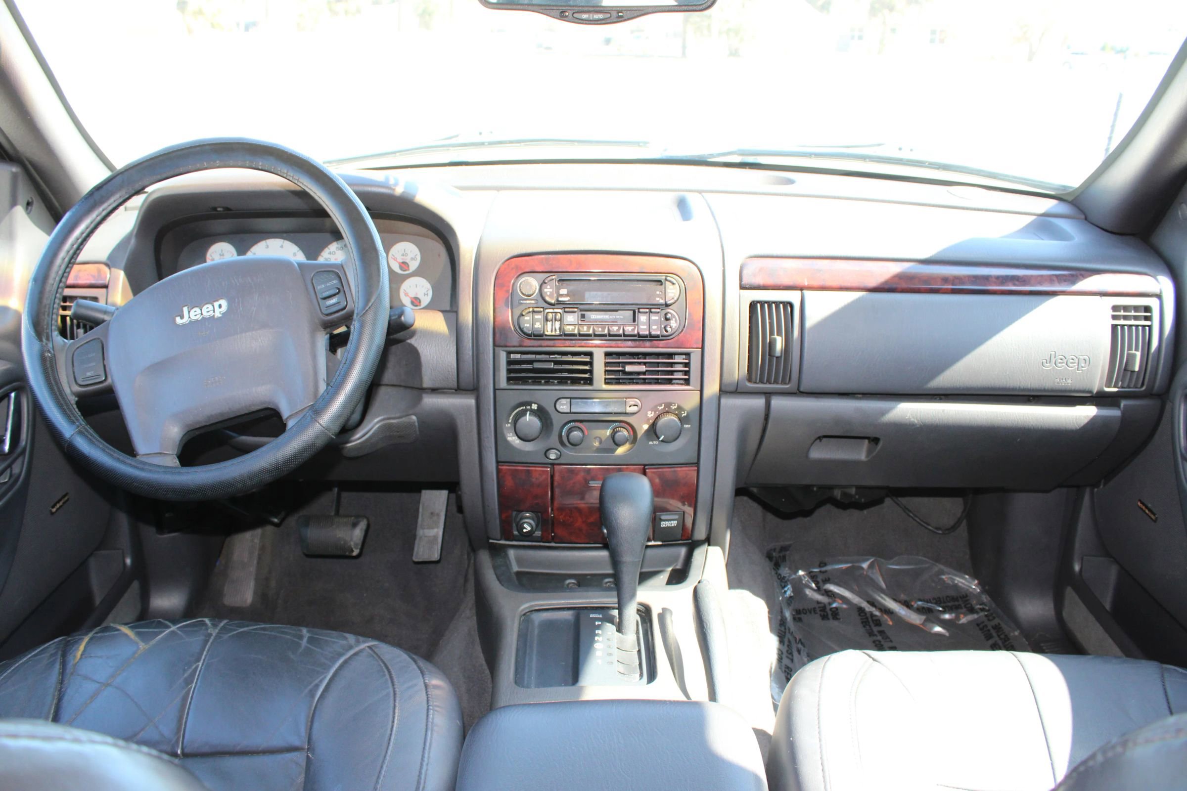 Used 2001 Jeep Grand Cherokee Limited image 12