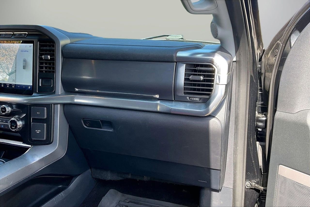 Used 2021 Ford F150 Lariat image 22