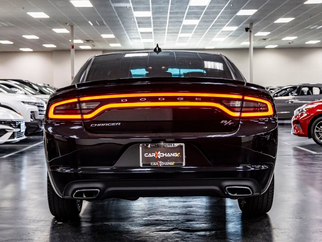 Used 2017 Dodge Charger R/T RWD image 5