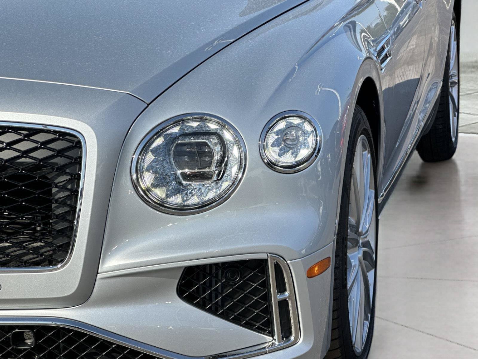 New 2026 Bentley Flying Spur V8 AWD/4WD image 83
