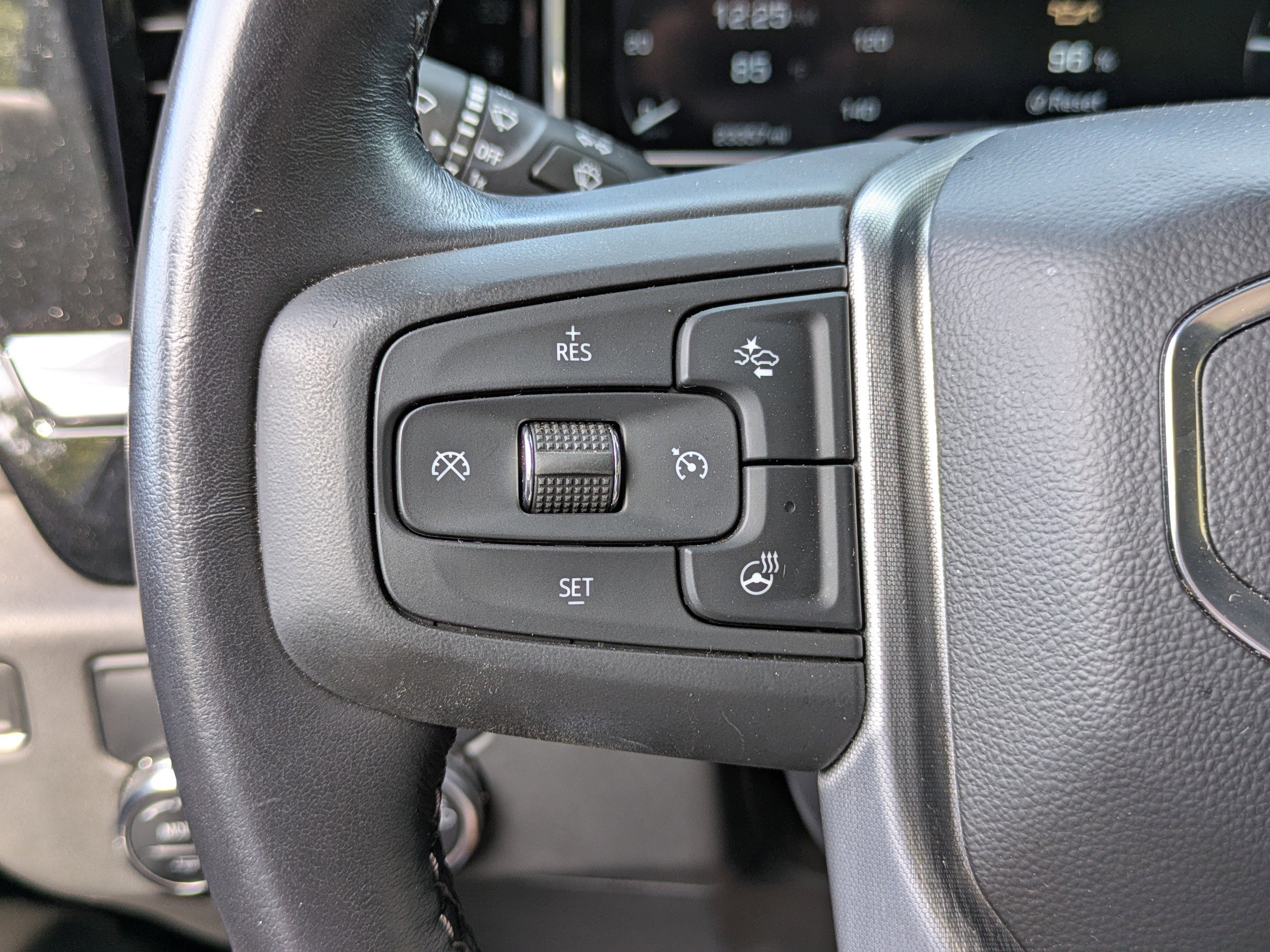 Used 2022 GMC Sierra 1500 SLE image 23