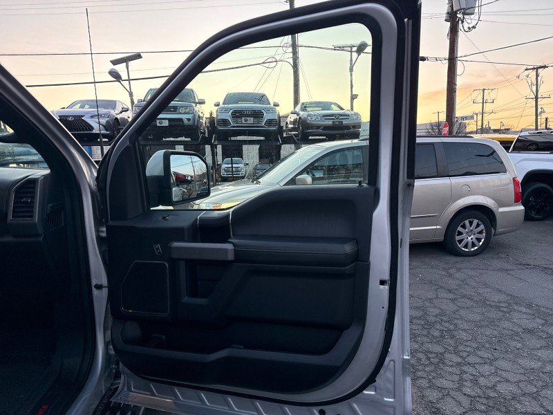 Used 2019 Ford F150 Raptor w/ Equipment Group 802A Luxury image 15