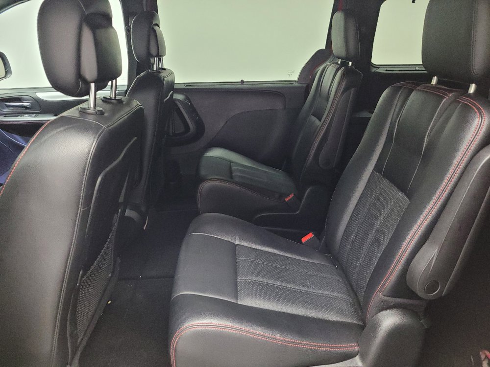 Used 2015 Dodge Grand Caravan R/T w/ Driver Convenience Group FWD image 18
