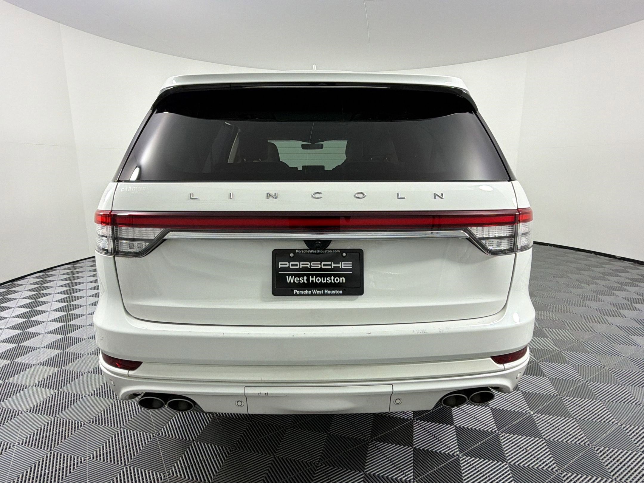 Used 2021 Lincoln Aviator Reserve w/ Equipment Group 210A image 8