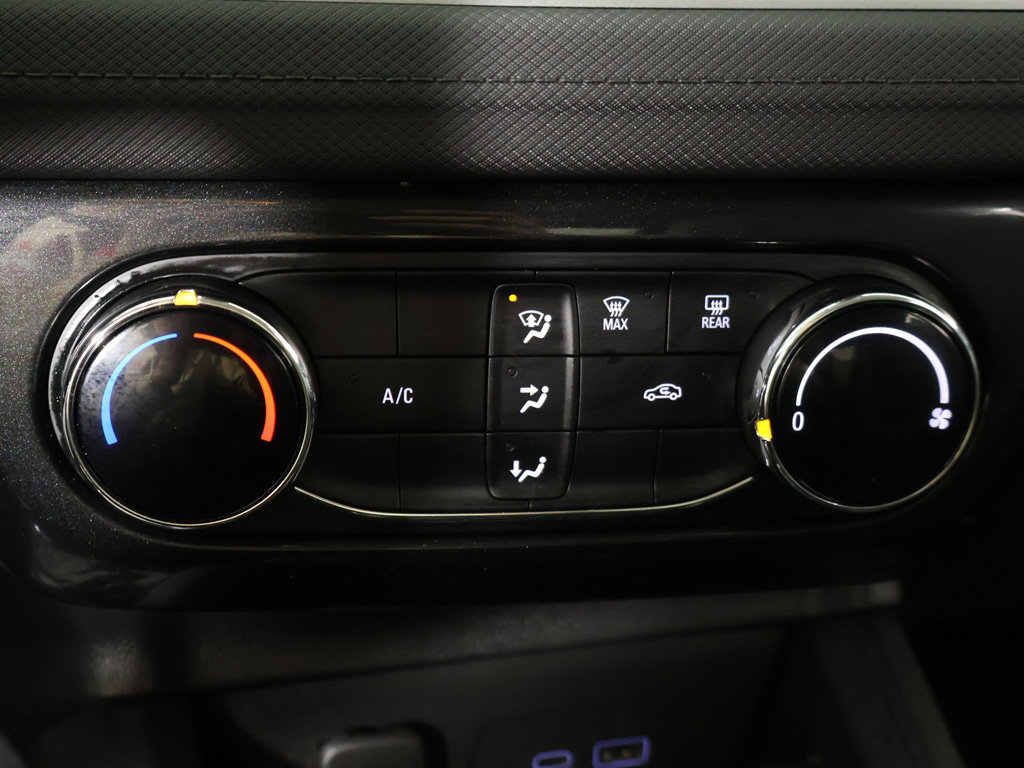 Used 2025 Chevrolet TrailBlazer LT AWD/4WD image 42