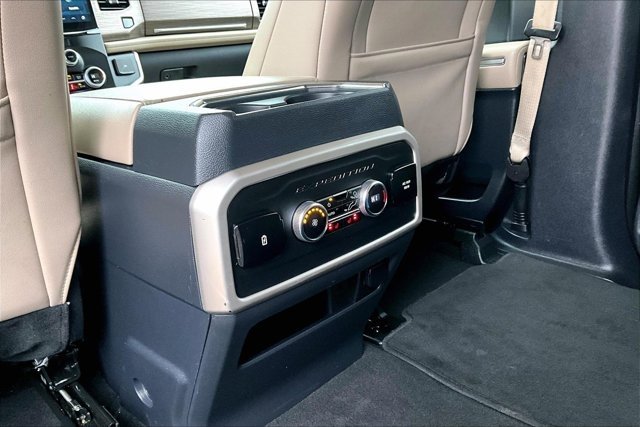 Used 2024 Ford Expedition Limited AWD/4WD image 10