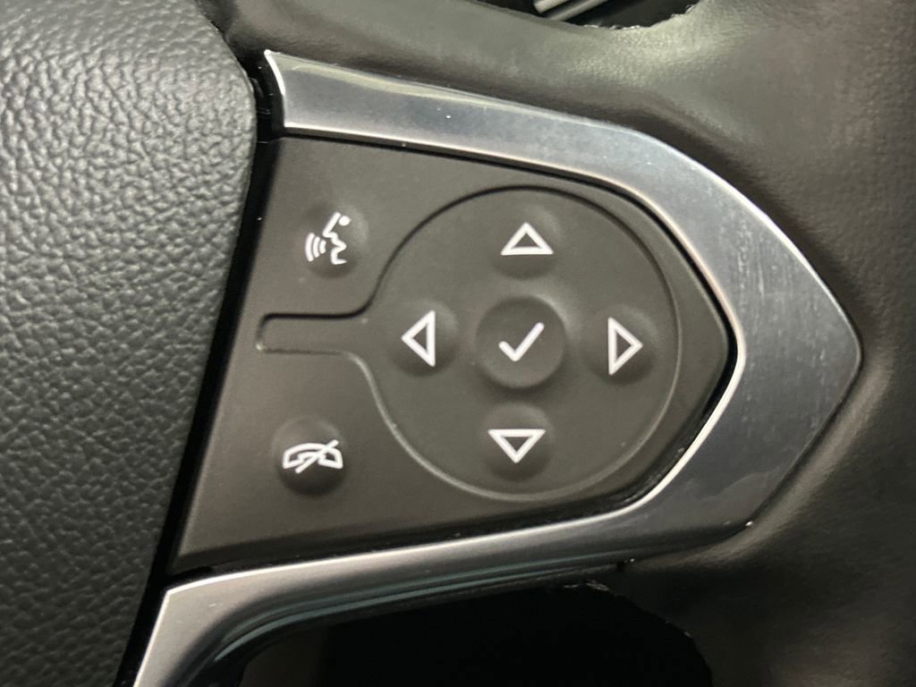 Used 2023 Chevrolet Traverse LT w/ Midnight/Sport Edition image 34