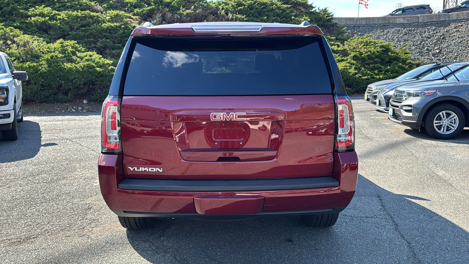 Used 2020 GMC Yukon SLT w/ Open Road Package AWD/4WD image 6