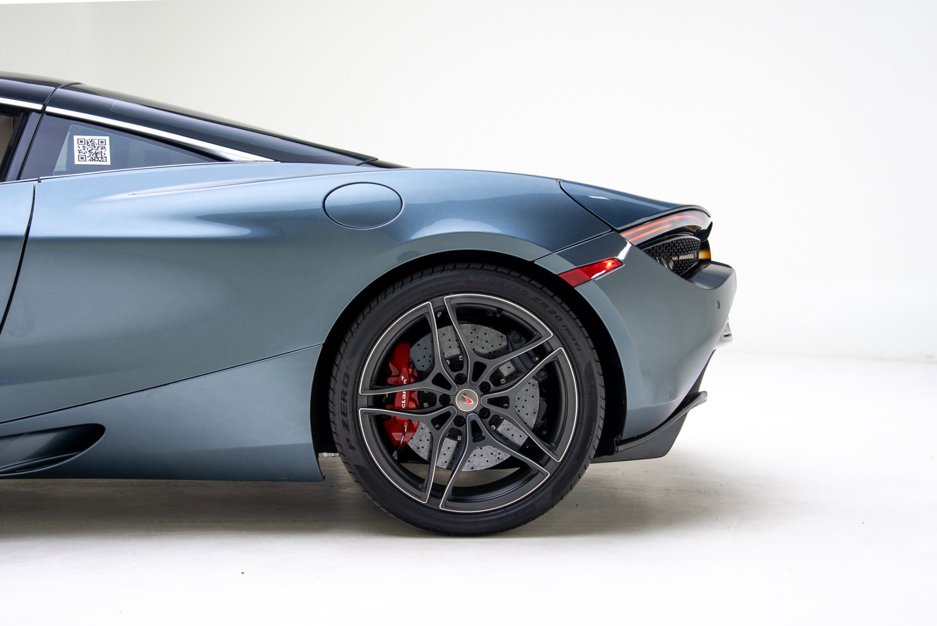 Used 2018 McLaren 720S Luxury image 18