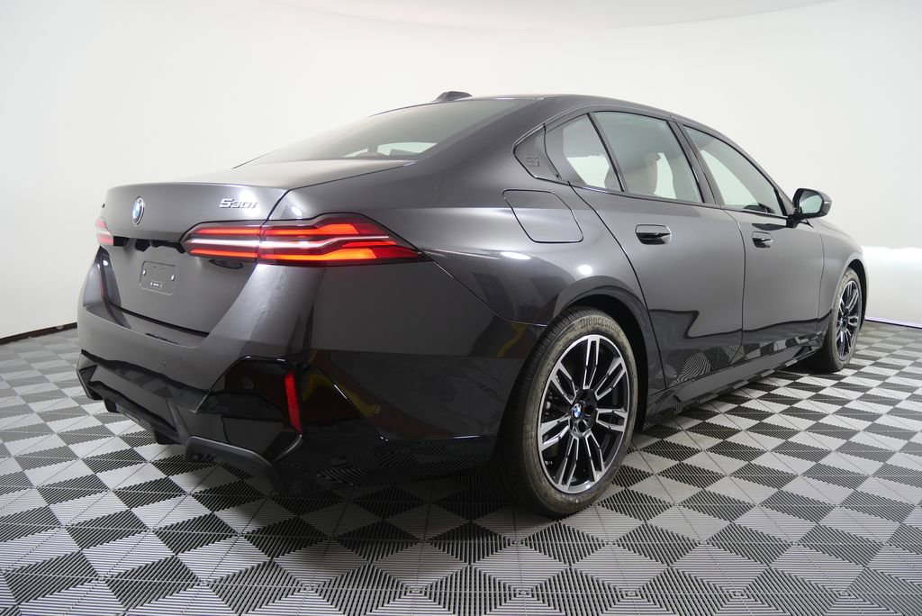 New 2026 BMW 530i xDrive w/ M Sport Package AWD/4WD image 3