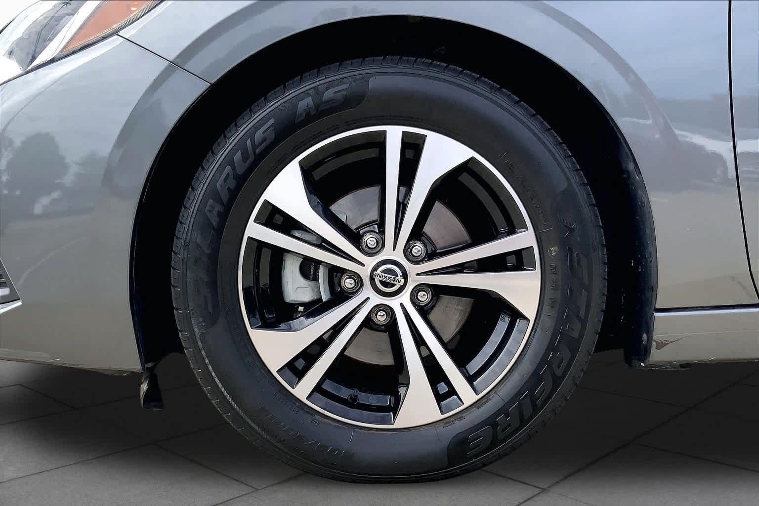 Used 2021 Nissan Sentra SV FWD image 11