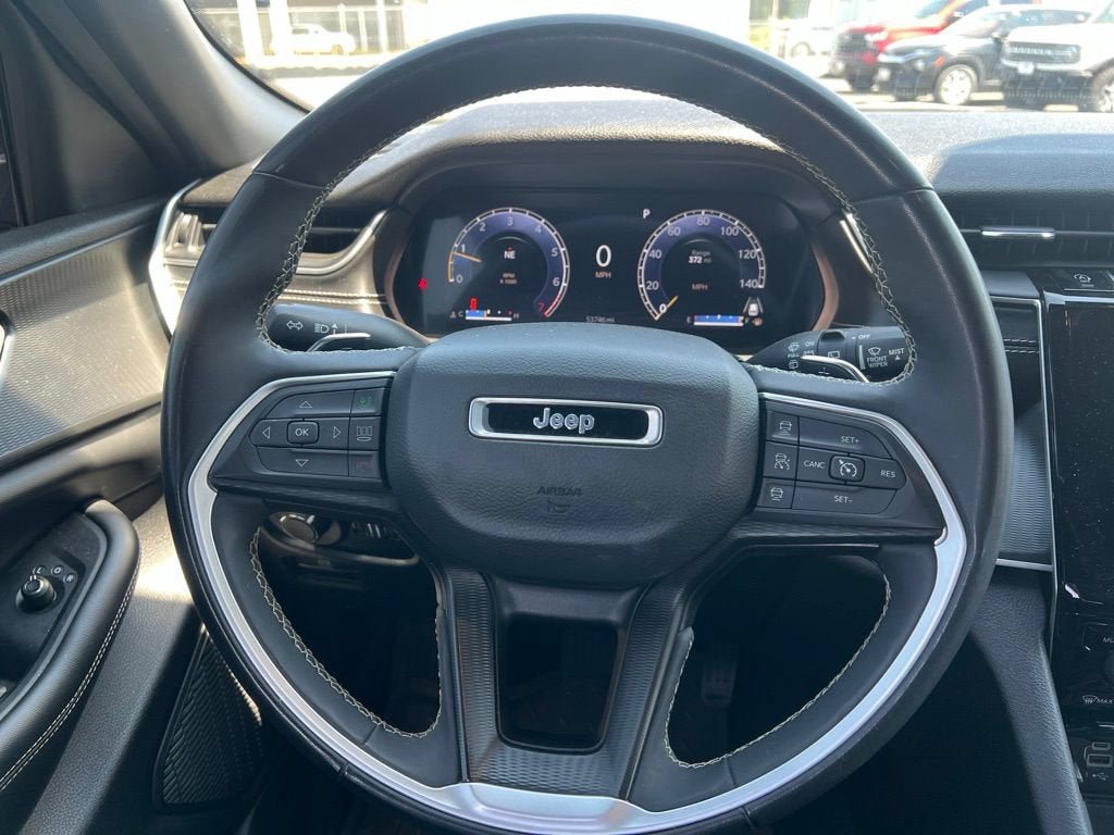 Used 2023 Jeep Grand Cherokee L Laredo AWD/4WD image 13