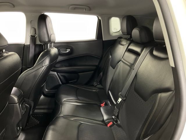 Used 2018 Jeep Compass Latitude w/ Cold Weather Group FWD image 34