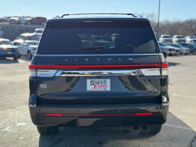 Used 2023 Lincoln Navigator Reserve image 6