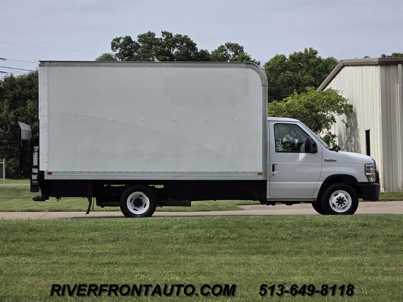 Used 2019 Ford E-350 and Econoline 350 Super Duty w/ Power Windows & Locks Group RWD image 5