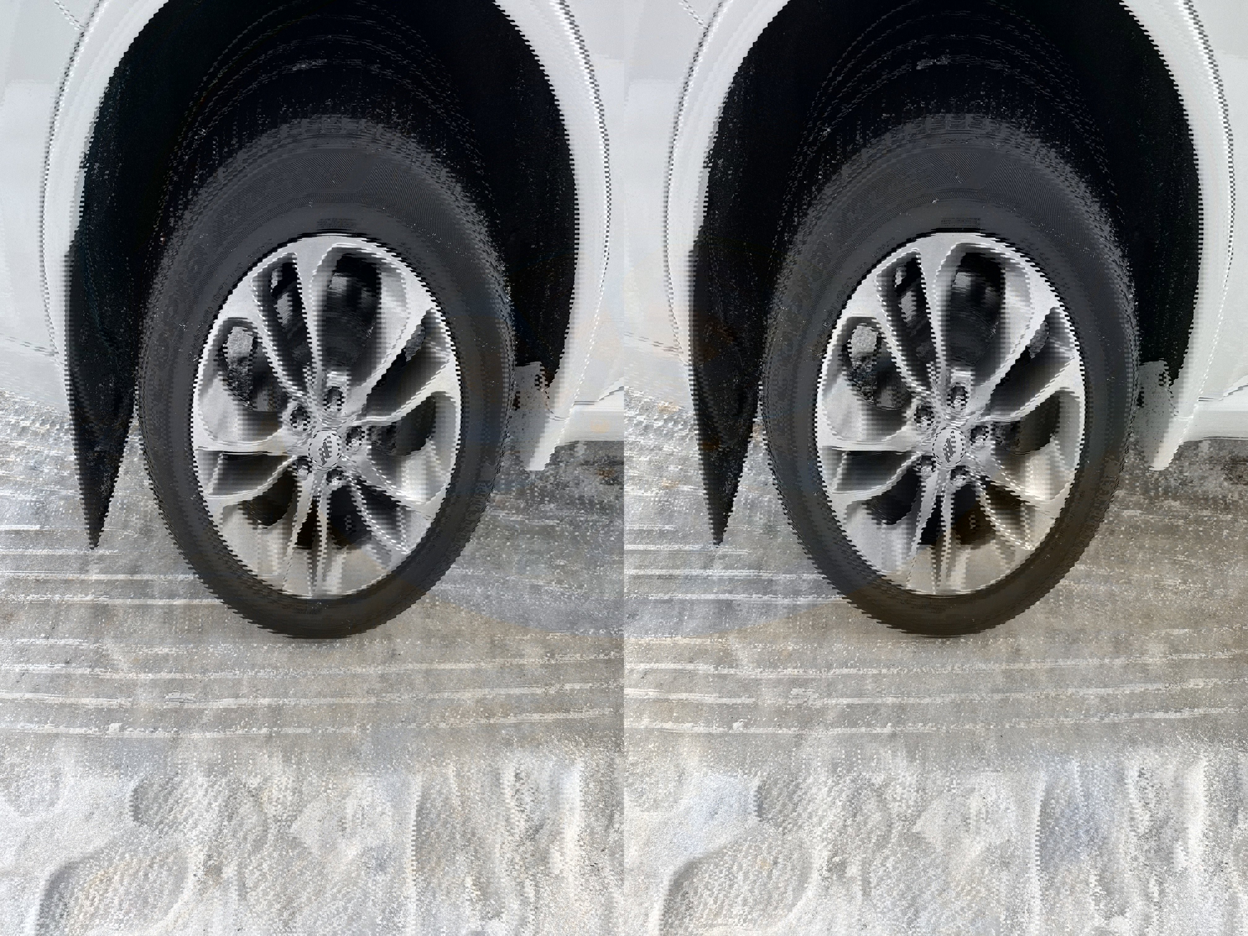 Used 2020 Dodge Durango GT image 34