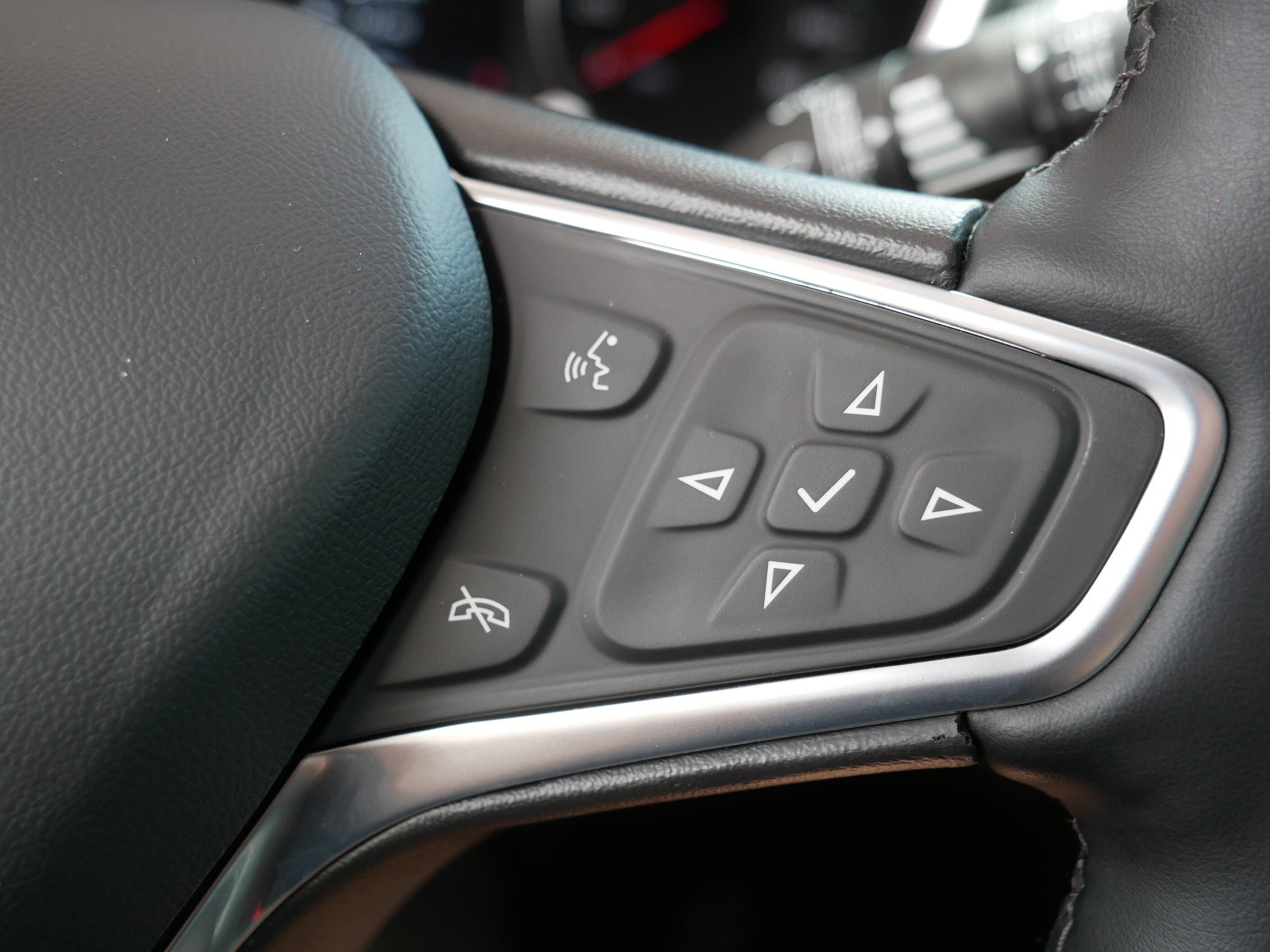 Used 2023 Chevrolet Equinox LT AWD/4WD image 29