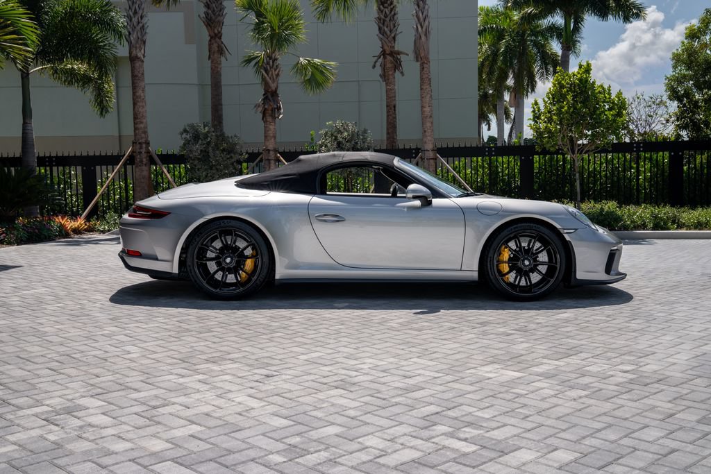 Used 2019 Porsche 911 Speedster RWD image 69