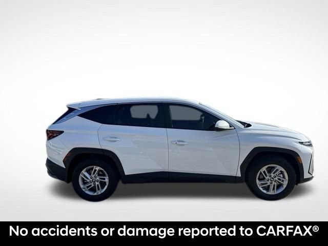 Used 2026 Hyundai Tucson SE FWD image 2