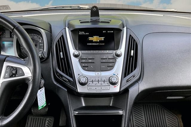 Used 2017 Chevrolet Equinox LT w/ Convenience Package FWD image 6