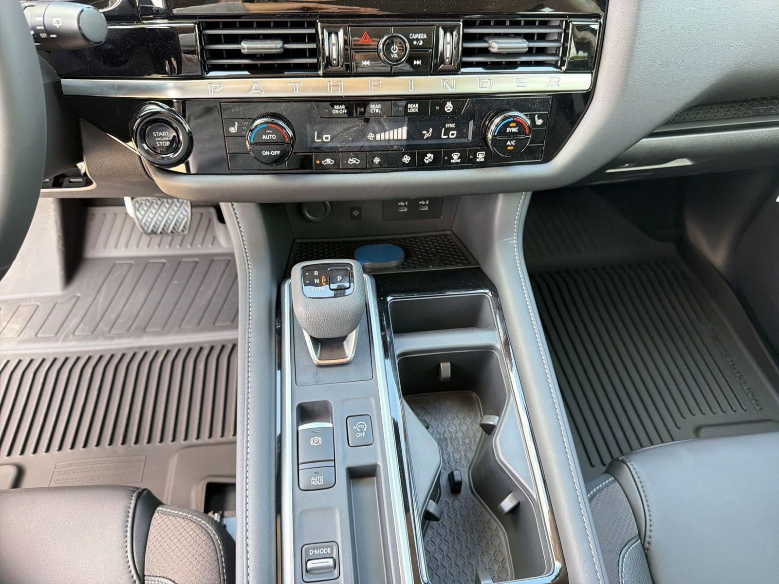 New 2026 Nissan Pathfinder SL image 18