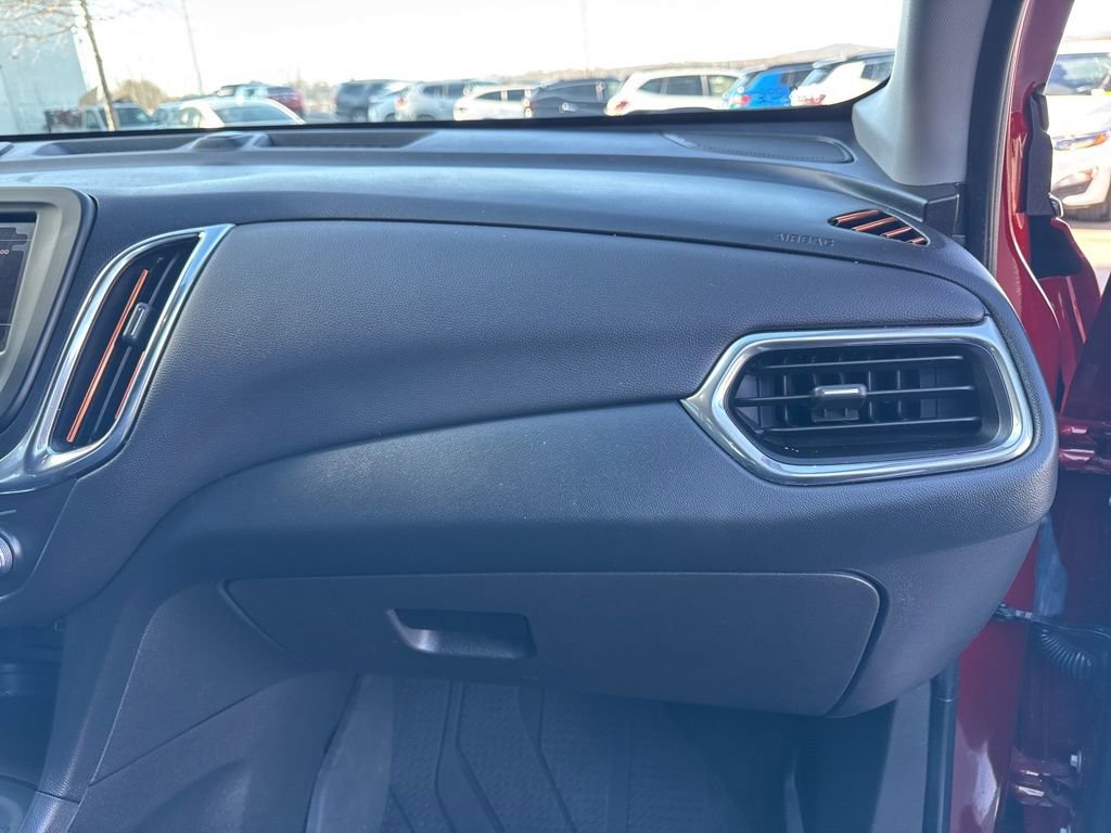 Used 2023 Chevrolet Equinox LT image 25