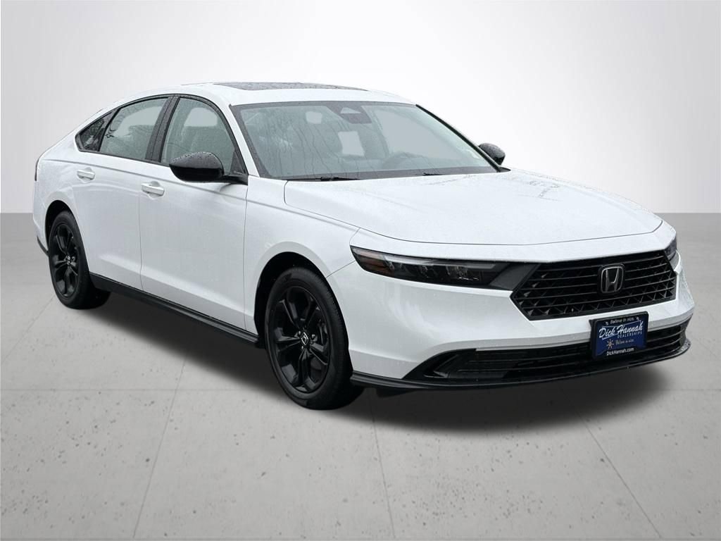 Used 2025 Honda Accord SE image 4