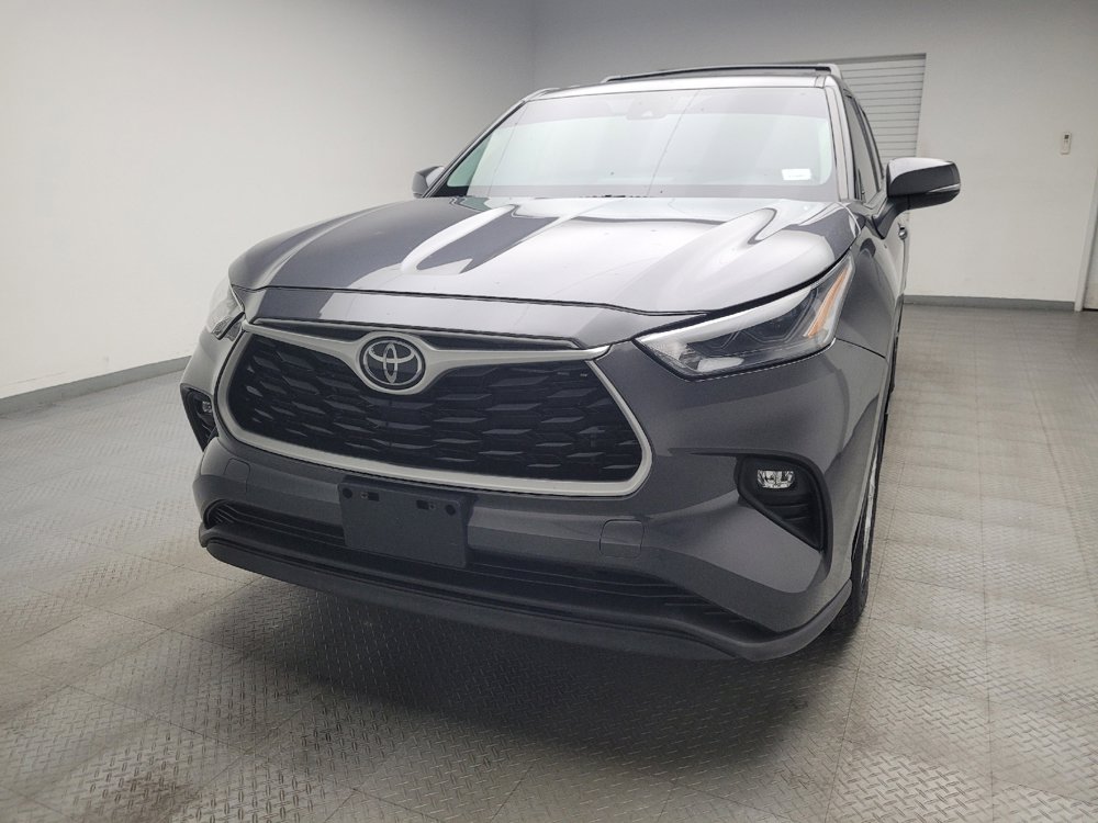 Used 2022 Toyota Highlander LE image 15