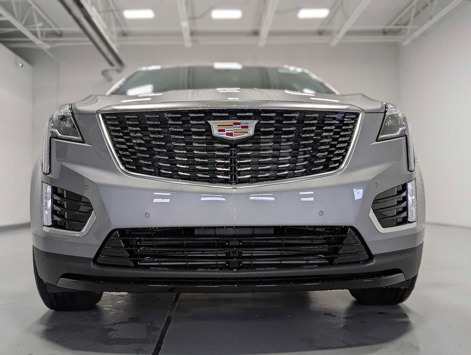 New 2026 Cadillac XT5 Luxury w/ LPO, Floor Liner Package AWD/4WD image 2