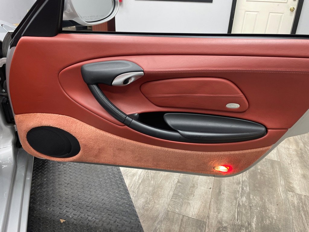 Used 2000 Porsche Boxster image 33