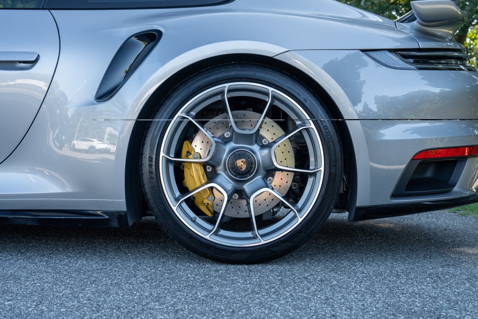 Certified 2022 Porsche 911 Turbo S AWD/4WD image 12