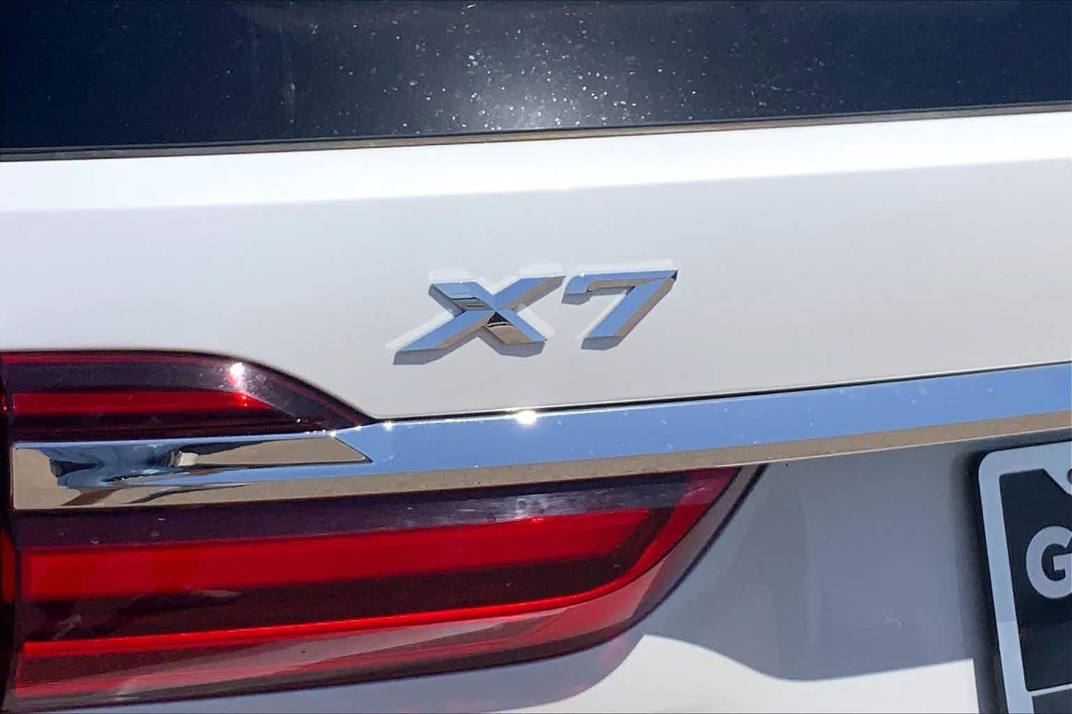 Used 2019 BMW X7 xDrive50i w/ M Sport Package AWD/4WD image 9