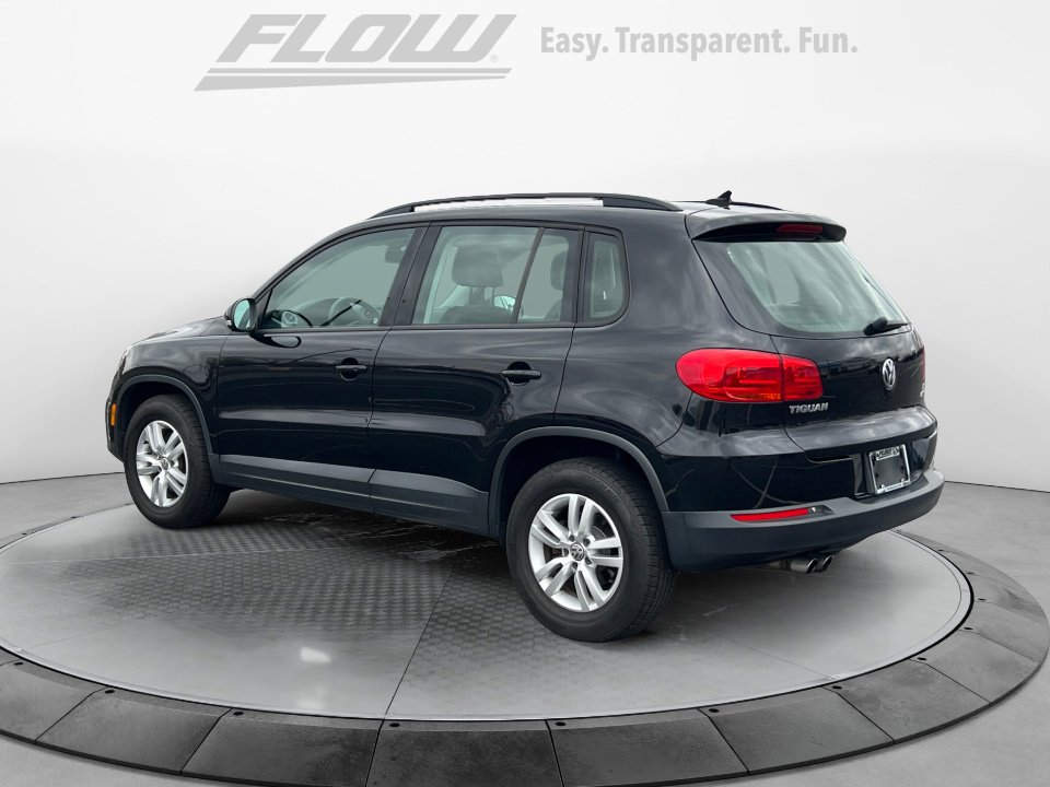 Used 2017 Volkswagen Tiguan S image 6
