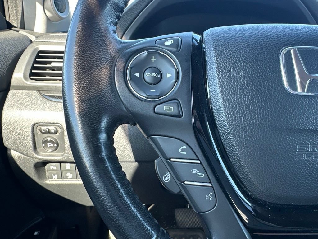Used 2017 Honda Ridgeline RTL-E image 21