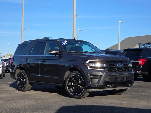 Certified 2022 Ford Expedition Limited image 2