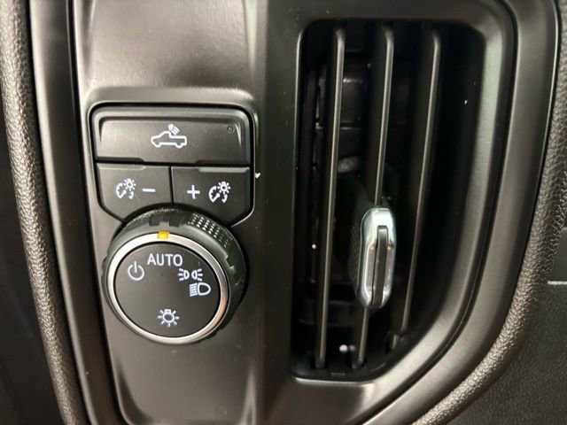 Used 2022 Chevrolet Silverado 1500 Custom image 21