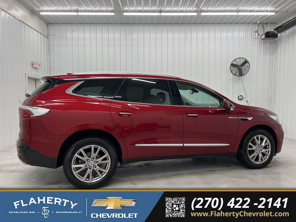 Used 2023 Buick Enclave Essence w/ Experience Buick Package image 2