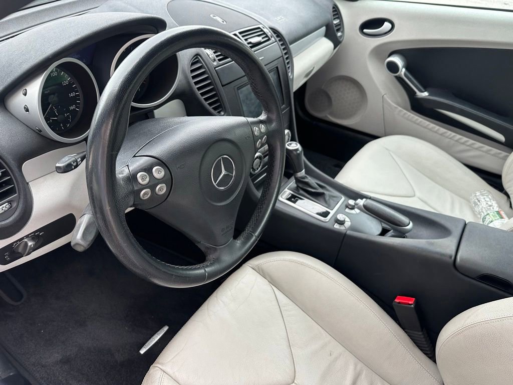 Used 2005 Mercedes-Benz SLK 350 image 14
